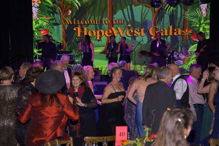 Hope Gala guests to don wide variety of Western styles – Sterling  Journal-Advocate